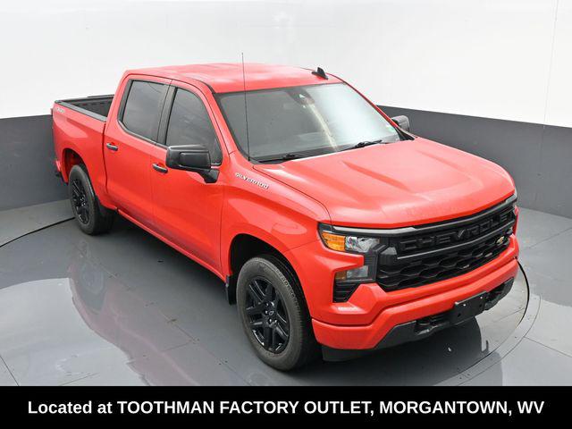 2023 Chevrolet Silverado 1500 4WD Crew Cab Short Bed Custom