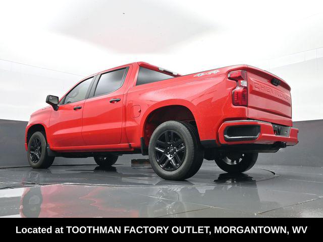 2023 Chevrolet Silverado 1500 4WD Crew Cab Short Bed Custom