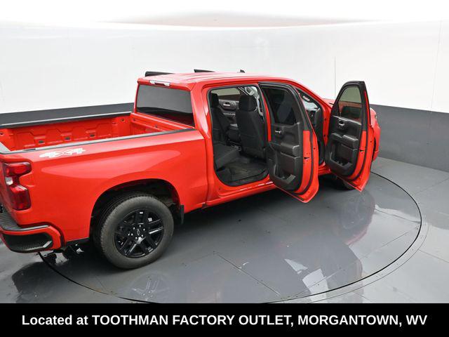 2023 Chevrolet Silverado 1500 4WD Crew Cab Short Bed Custom