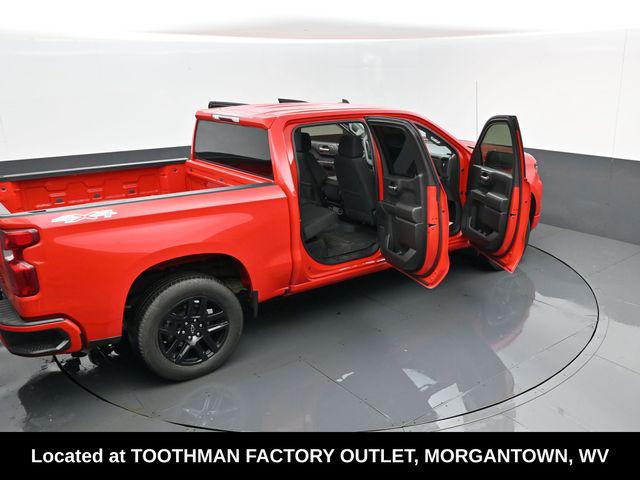 2023 Chevrolet Silverado 1500 4WD Crew Cab Short Bed Custom