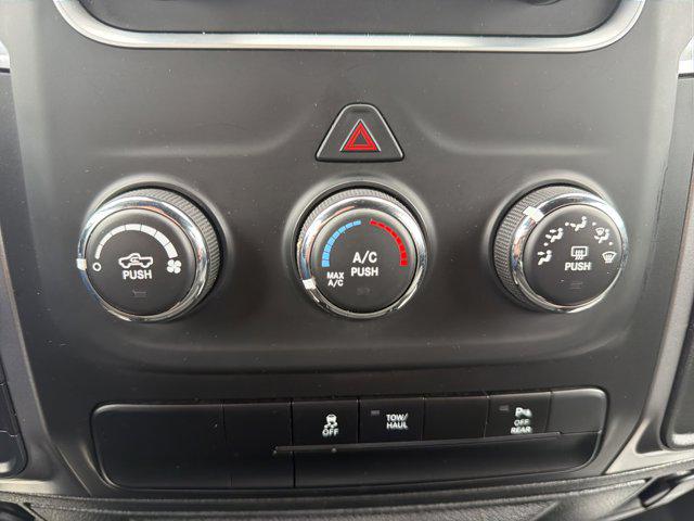 2024 Ram 1500 Classic Warlock Crew Cab 4x4 5'7" Box