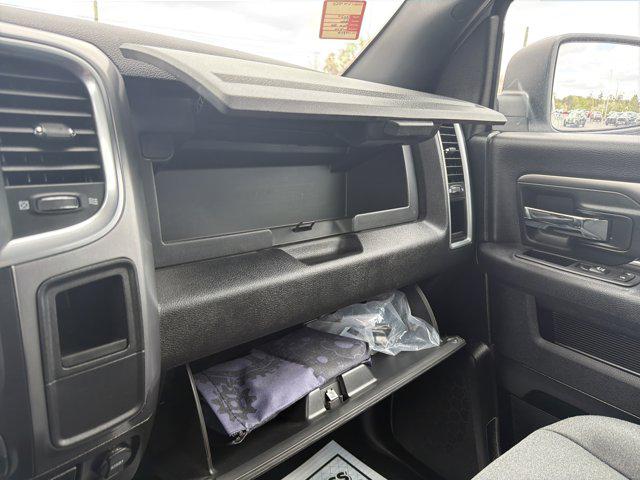 2024 Ram 1500 Classic Warlock Crew Cab 4x4 5'7" Box