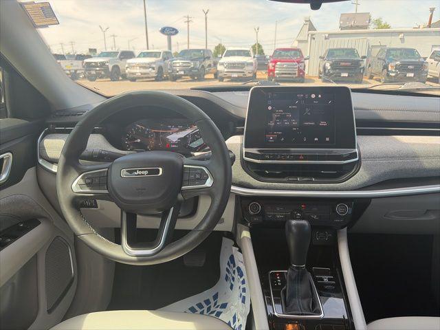 2022 Jeep Compass Latitude FWD