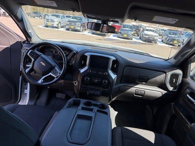 2020 Chevrolet Silverado 1500 4WD Crew Cab Short Bed LT