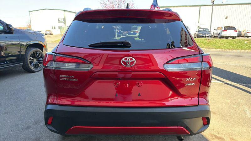 2025 Toyota Corolla Cross XLE