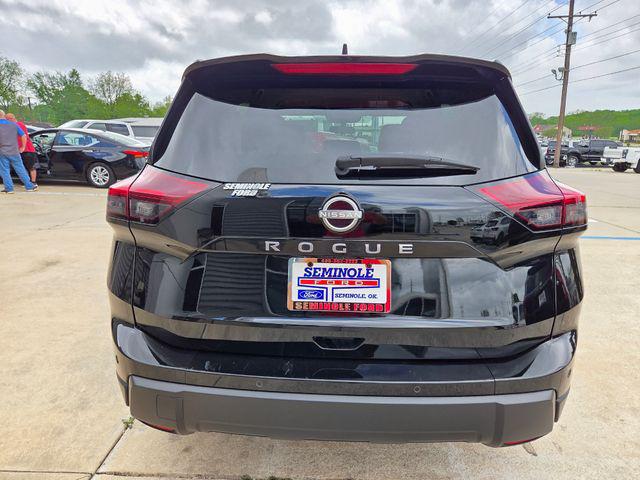 2025 Nissan Rogue SV FWD