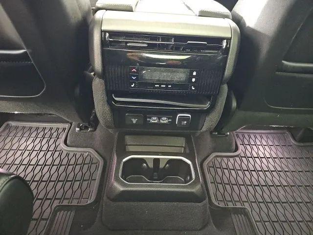 2024 Jeep Wagoneer Series II Carbide 4x4