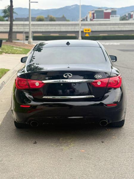 2015 INFINITI Q50 Premium