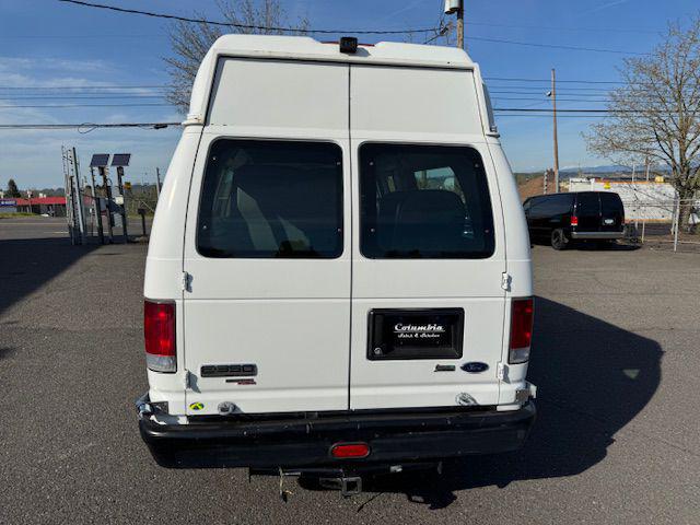 2013 Ford E-350 Super Duty Commercial