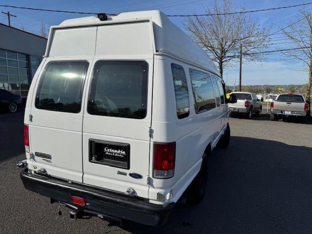 2013 Ford E-350 Super Duty Commercial