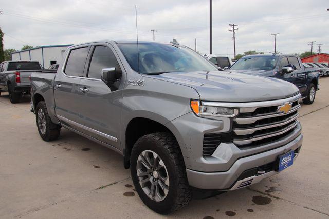 2023 Chevrolet Silverado 1500 4WD Crew Cab Short Bed High Country