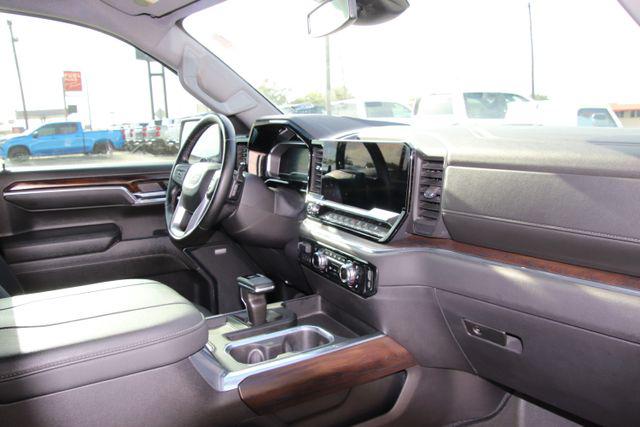 2024 GMC Sierra 1500 4WD Crew Cab Short Box SLT
