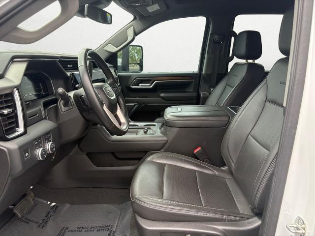 2024 GMC Sierra 2500HD 4WD Crew Cab Standard Bed Denali