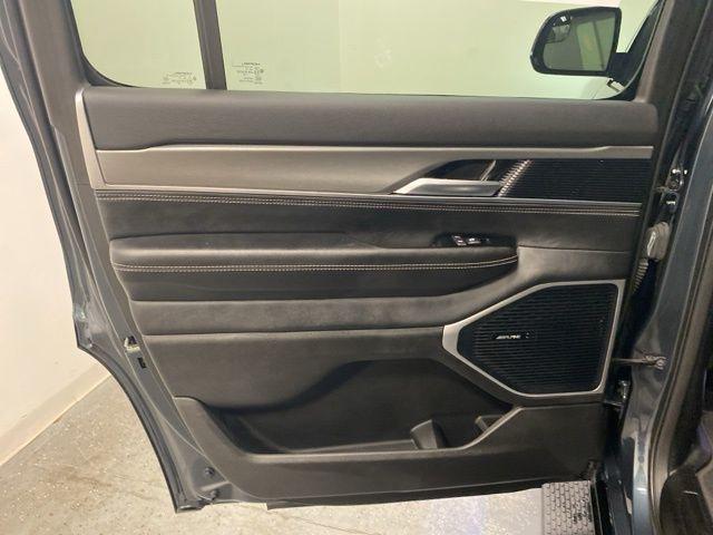 2024 Jeep Wagoneer Series II Carbide 4x4