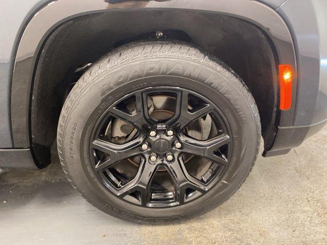 2024 Jeep Wagoneer Series II Carbide 4x4