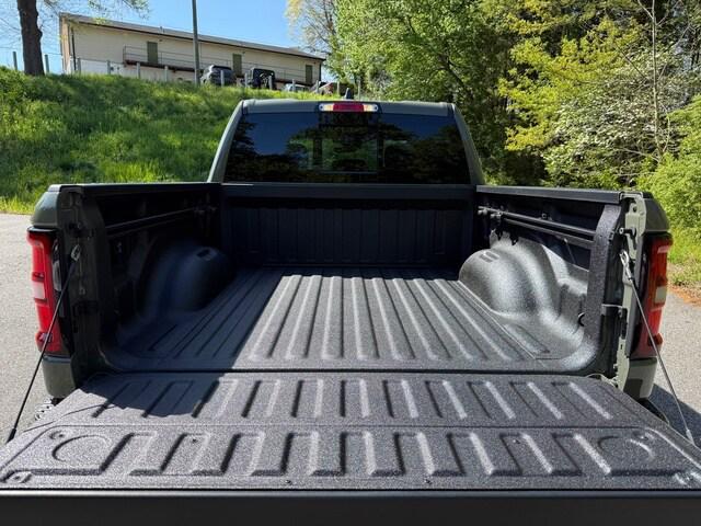 2026 Ram 1500 Big Horn Crew Cab 4x4 5'7" Box
