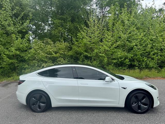 2019 Tesla Model 3 Mid Range
