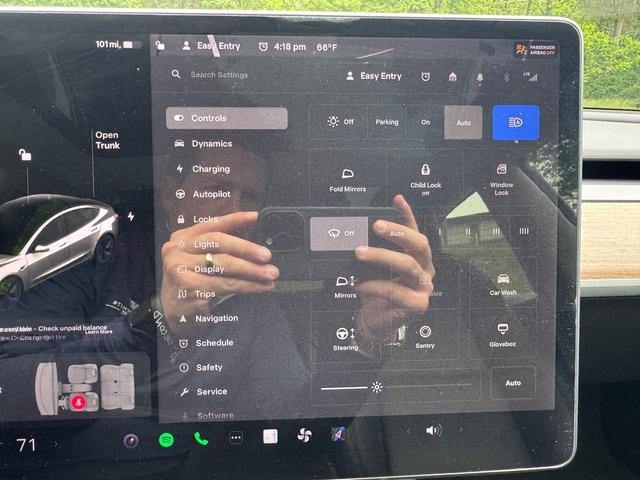 2019 Tesla Model 3 Mid Range