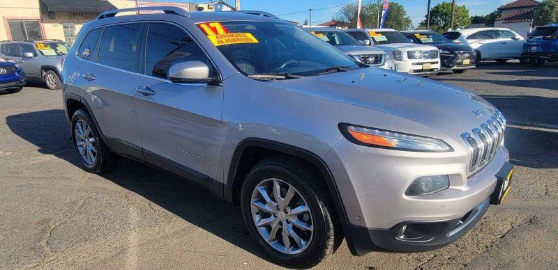 2017 Jeep Cherokee Limited 4x4 for sale in Oakdale, CA