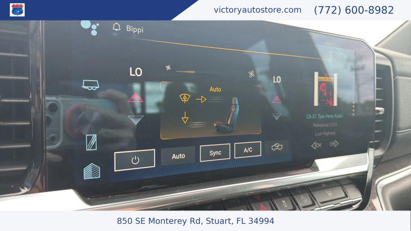 2022 Chevrolet Silverado 1500 4WD Crew Cab Short Bed LTZ