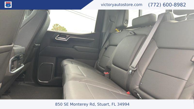 2022 Chevrolet Silverado 1500 4WD Crew Cab Short Bed LTZ