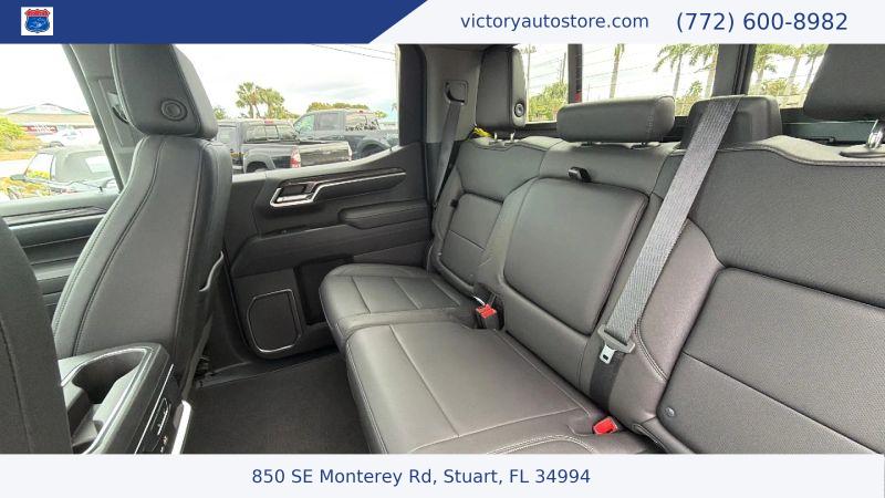 2022 Chevrolet Silverado 1500 4WD Crew Cab Short Bed LTZ