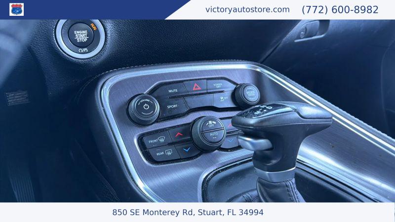 2018 Dodge Challenger SXT