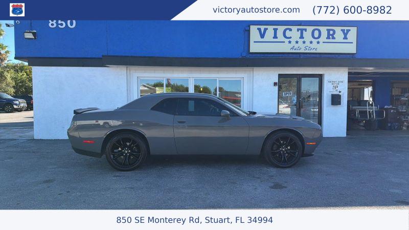 2018 Dodge Challenger SXT