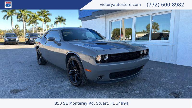 2018 Dodge Challenger SXT for sale in Stuart, FL
