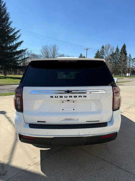 2022 Chevrolet Suburban 4WD Premier