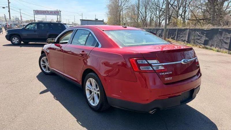 2016 Ford Taurus SEL