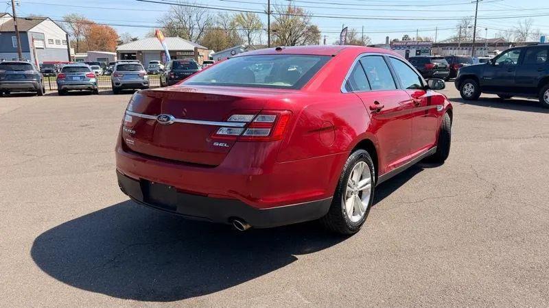2016 Ford Taurus SEL