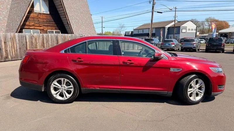 2016 Ford Taurus SEL