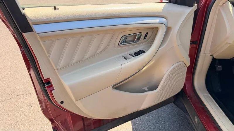 2016 Ford Taurus SEL