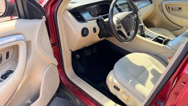 2016 Ford Taurus SEL