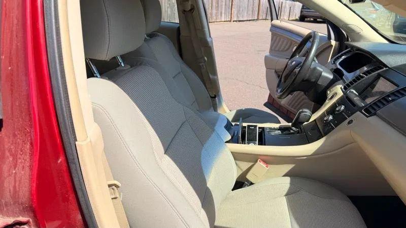 2016 Ford Taurus SEL