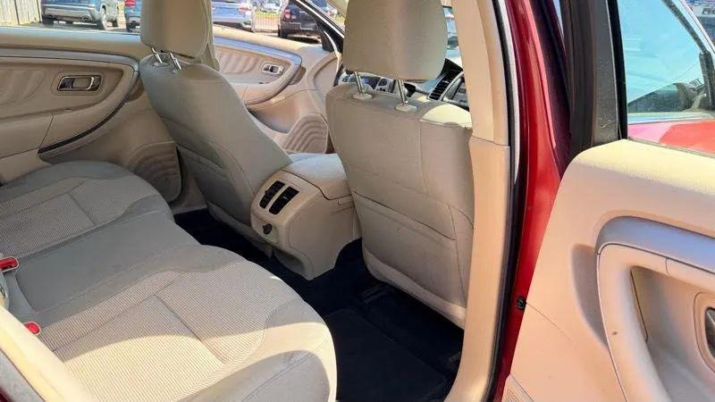 2016 Ford Taurus SEL