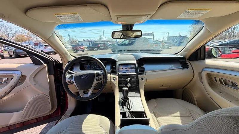 2016 Ford Taurus SEL