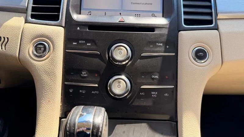 2016 Ford Taurus SEL