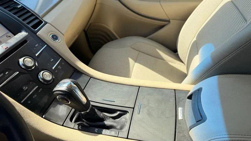 2016 Ford Taurus SEL