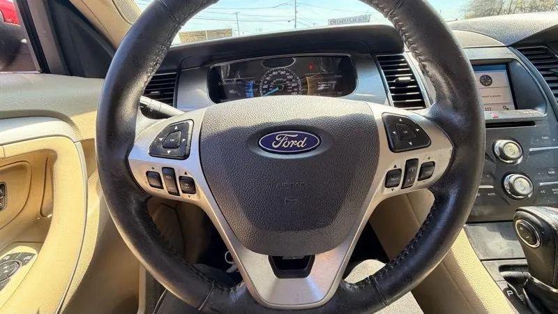 2016 Ford Taurus SEL