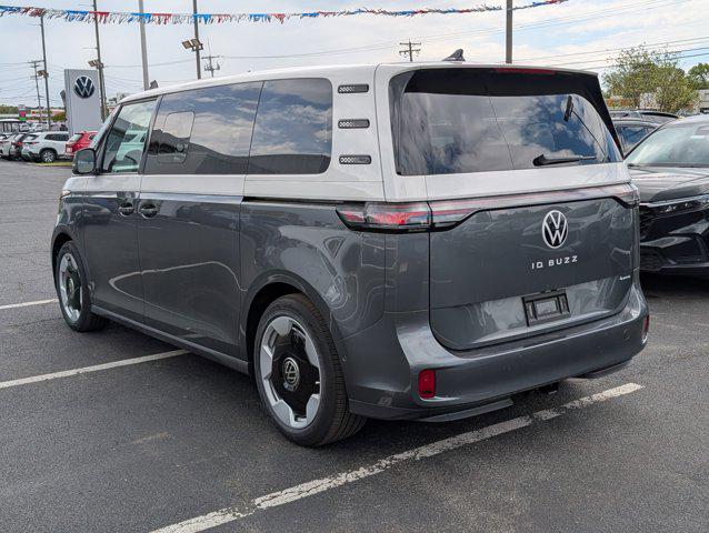 2025 Volkswagen ID. Buzz Pro S Plus with 4MOTION