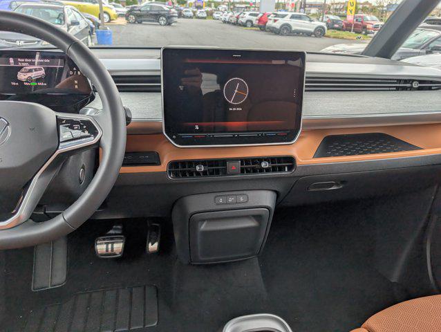 2025 Volkswagen ID. Buzz Pro S Plus with 4MOTION