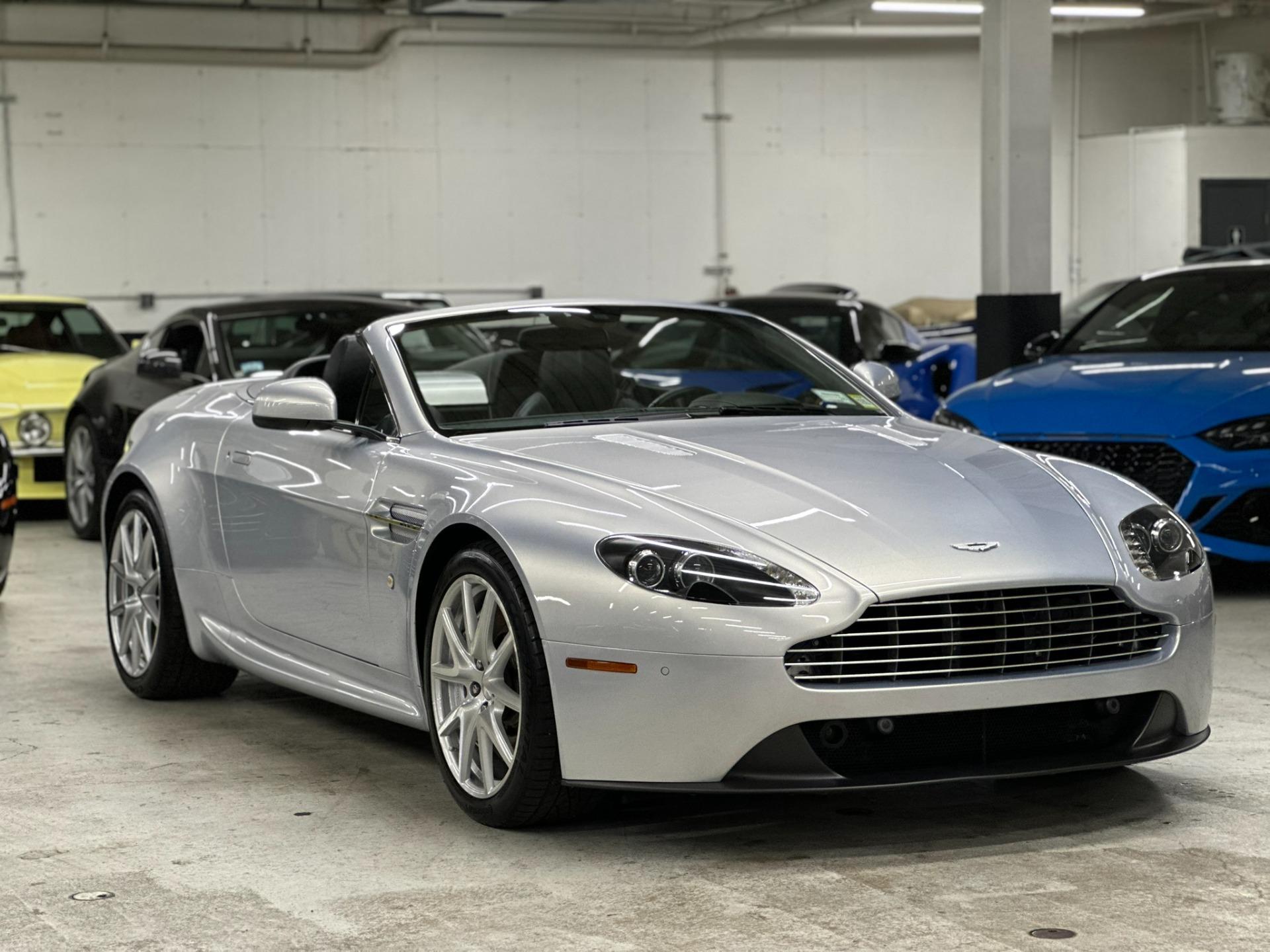 /2015 Aston-Martin V8-Vantage