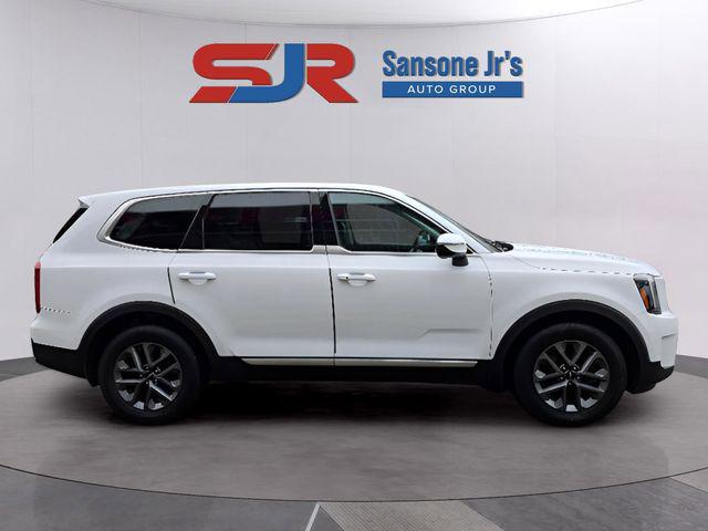 2023 Kia Telluride LX