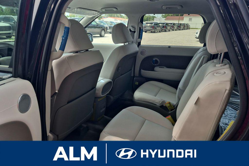 New 2026 Galaxy Maroon Pearl HYUNDAI SEL FWD image 17
