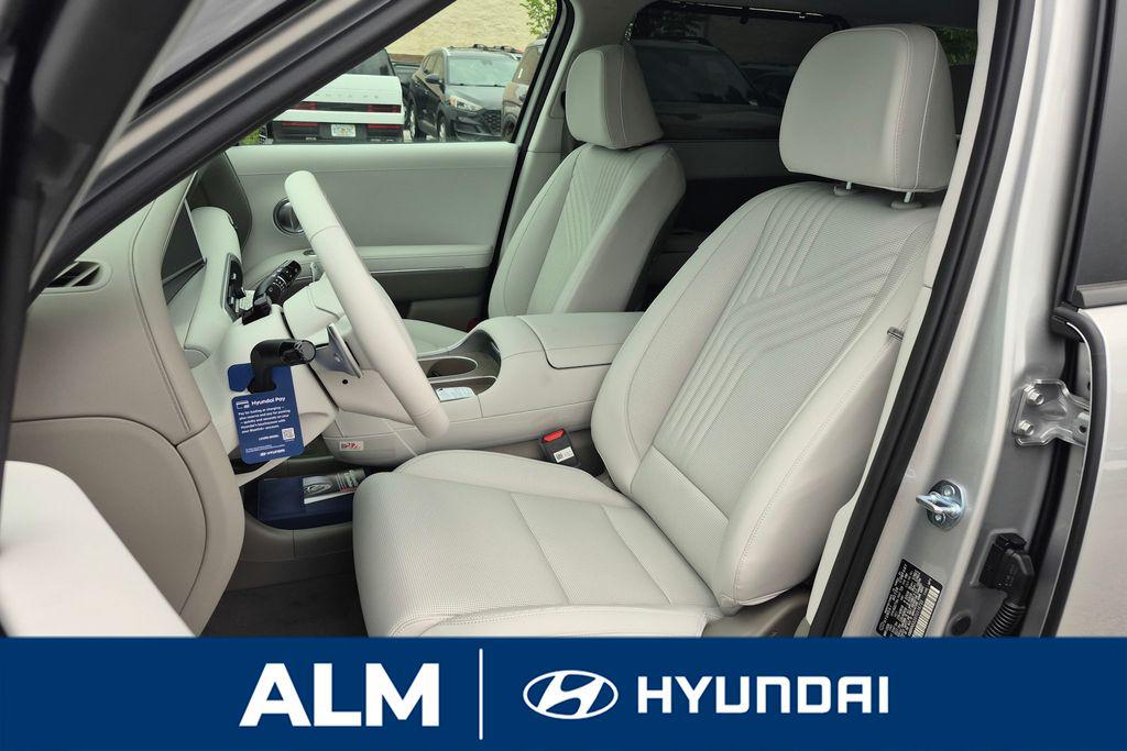 New 2026 Typhoon Silver Metallic HYUNDAI SEL Premium FWD image 15