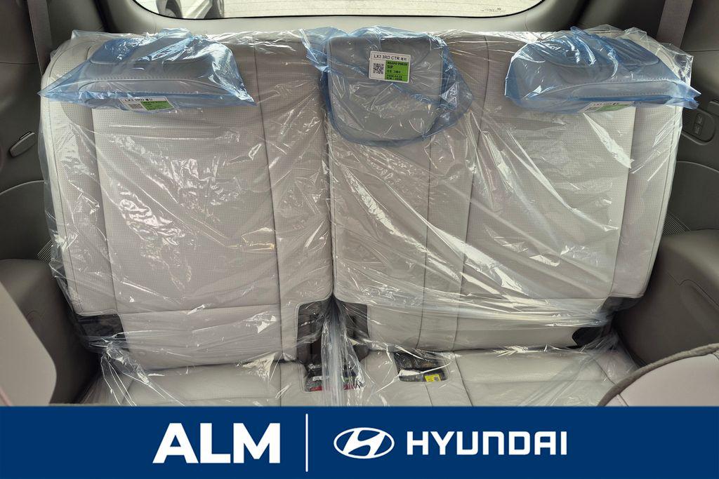 New 2026 Typhoon Silver Metallic HYUNDAI SEL Premium FWD image 21