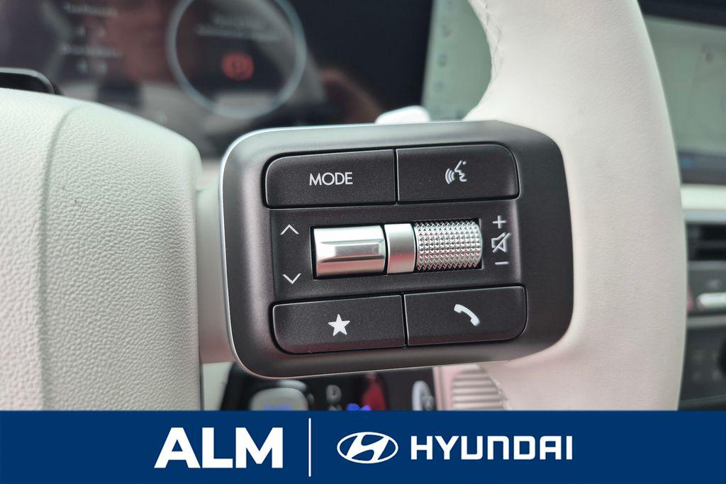 New 2026 Typhoon Silver Metallic HYUNDAI SEL Premium FWD image 30