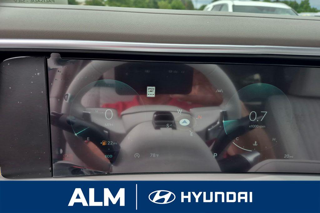 New 2026 Typhoon Silver Metallic HYUNDAI SEL Premium FWD image 33